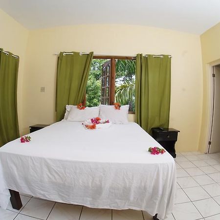 Pure Oasis Resort Negril Buitenkant foto
