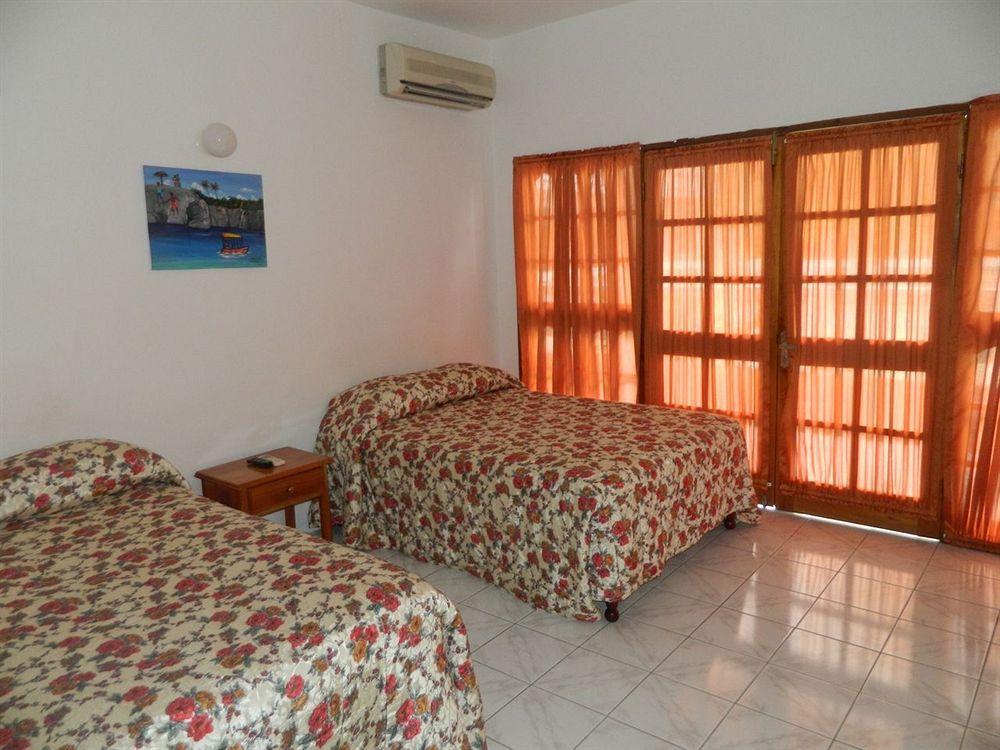 Pure Oasis Resort Negril Buitenkant foto