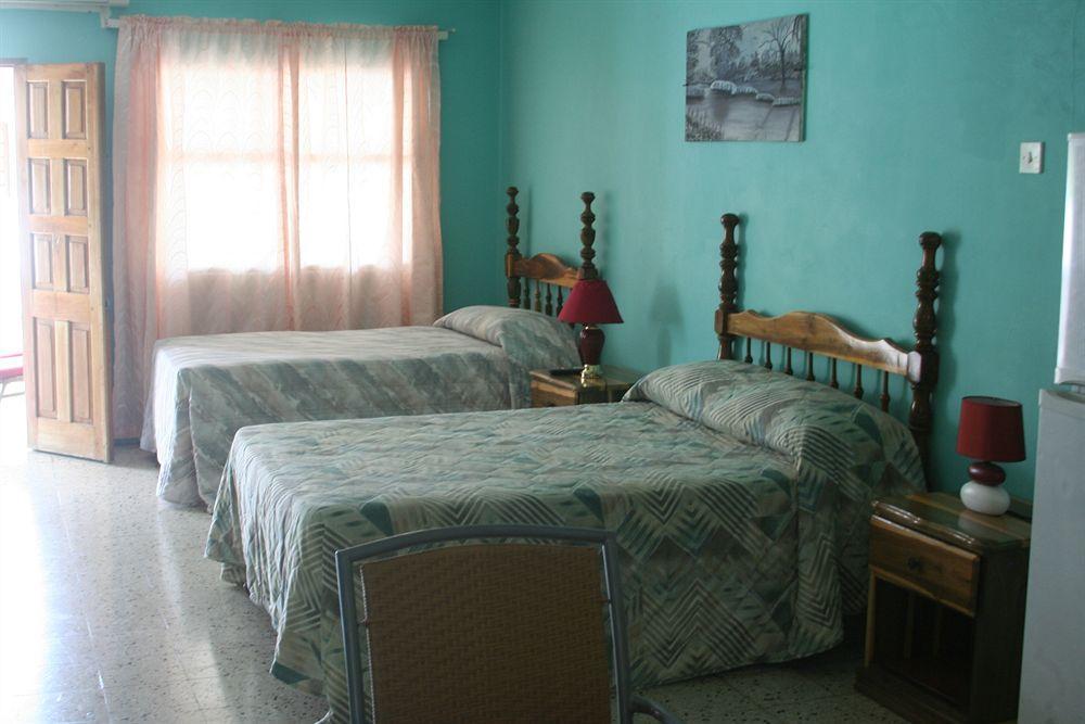 Pure Oasis Resort Negril Buitenkant foto