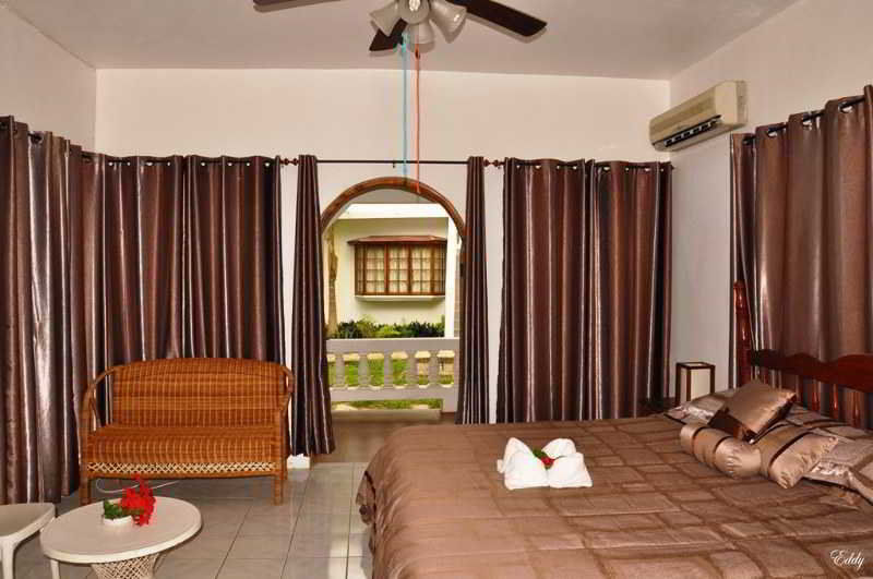 Pure Oasis Resort Negril Buitenkant foto