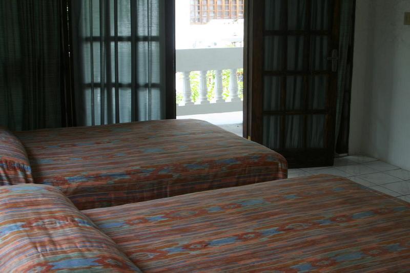 Pure Oasis Resort Negril Buitenkant foto
