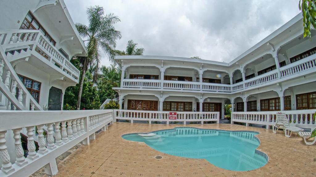 Pure Oasis Resort Negril Buitenkant foto