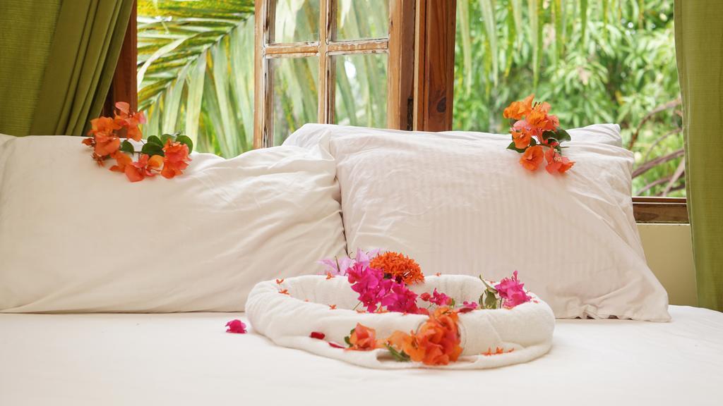 Pure Oasis Resort Negril Buitenkant foto