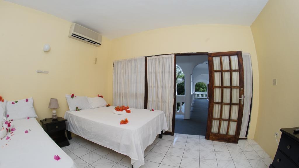 Pure Oasis Resort Negril Buitenkant foto