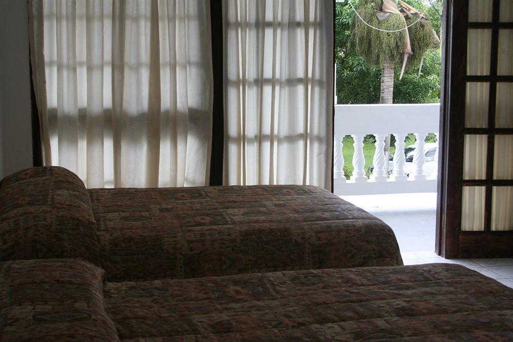 Pure Oasis Resort Negril Buitenkant foto